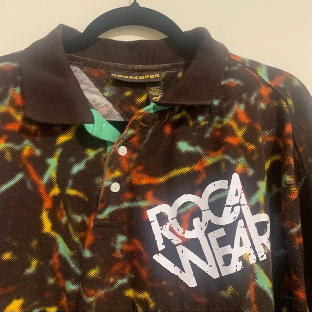 Rocawear Polo Shirt Brown Colorful Splatter Logo Men’s 2x 2XL Top with Pin - Picture 2 of 7